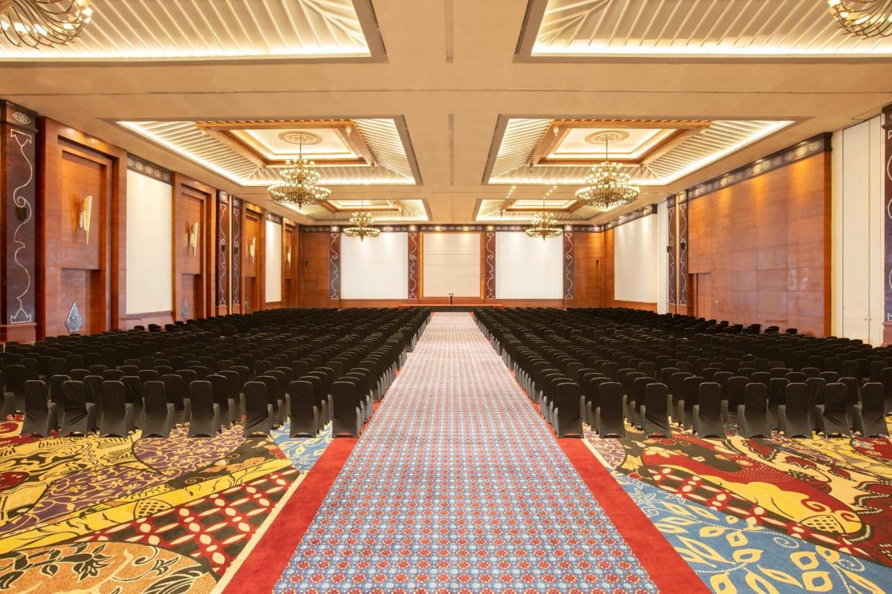 Sahid Raya Hotel & Convention Yogyakarta Maguwo Extérieur photo