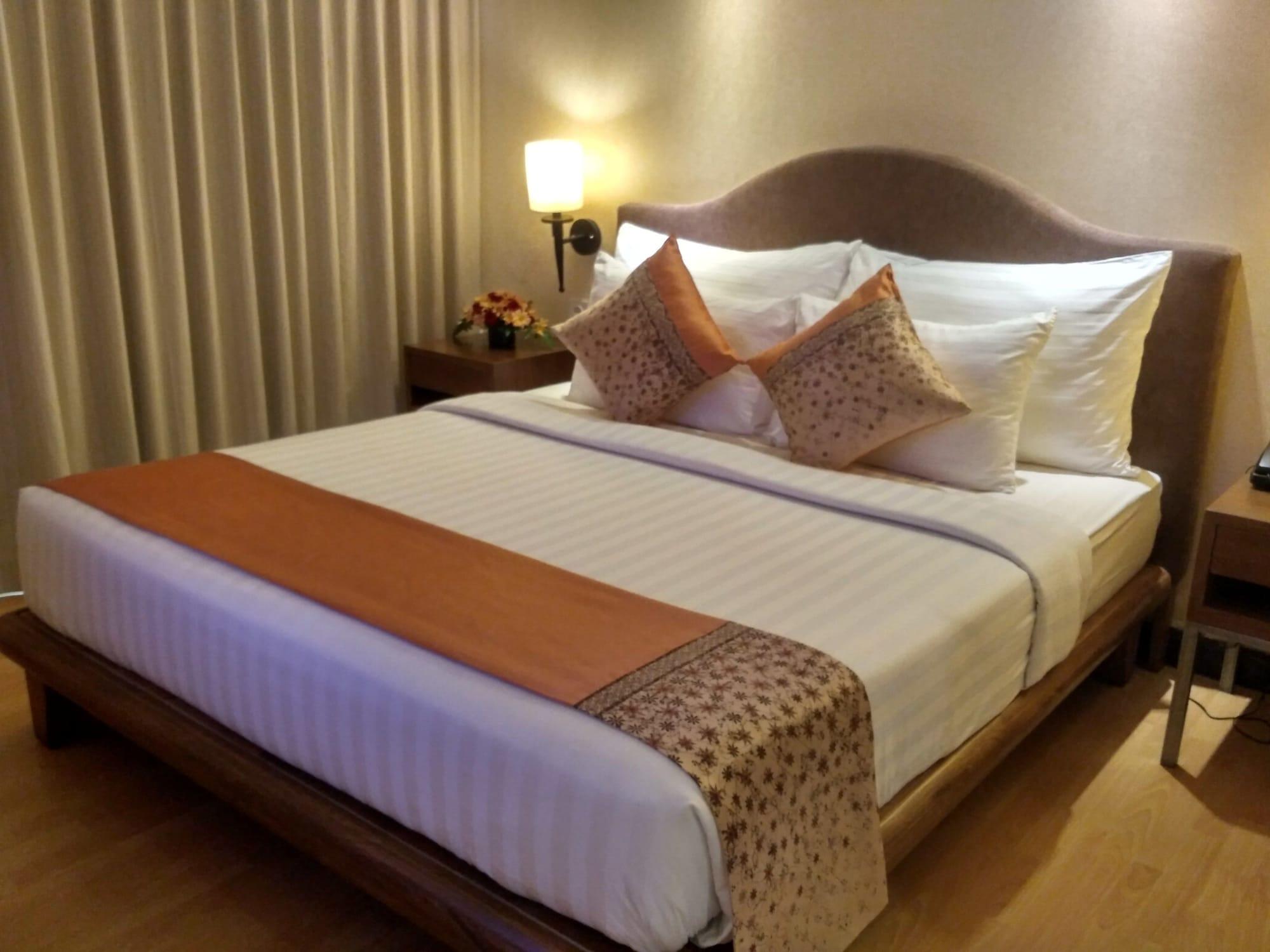 Sahid Raya Hotel & Convention Yogyakarta Maguwo Extérieur photo