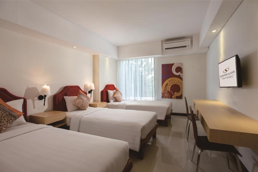 Sahid Raya Hotel & Convention Yogyakarta Maguwo Extérieur photo