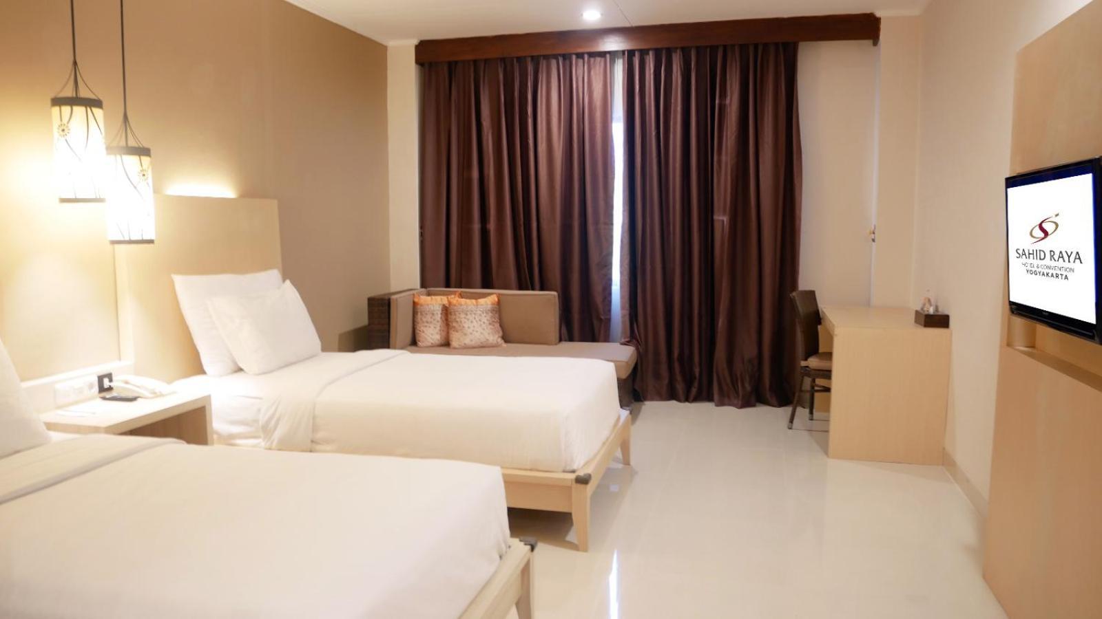 Sahid Raya Hotel & Convention Yogyakarta Maguwo Extérieur photo