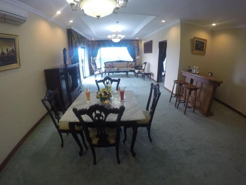 Sahid Raya Hotel & Convention Yogyakarta Maguwo Extérieur photo